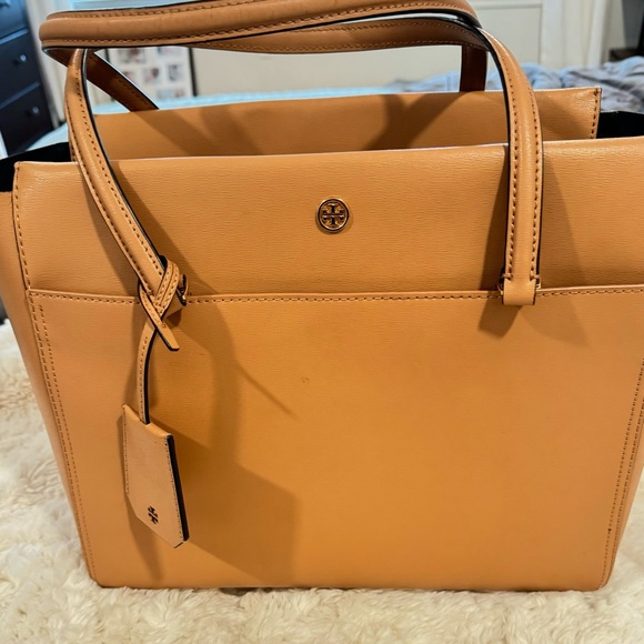Tory Burch Robinson Leather Tote